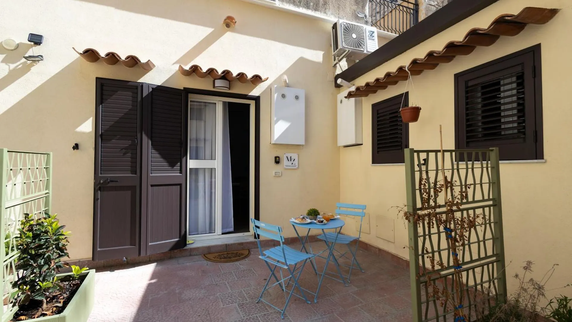 Maison Zisa - Proppro - Palermo 0*,  Italy