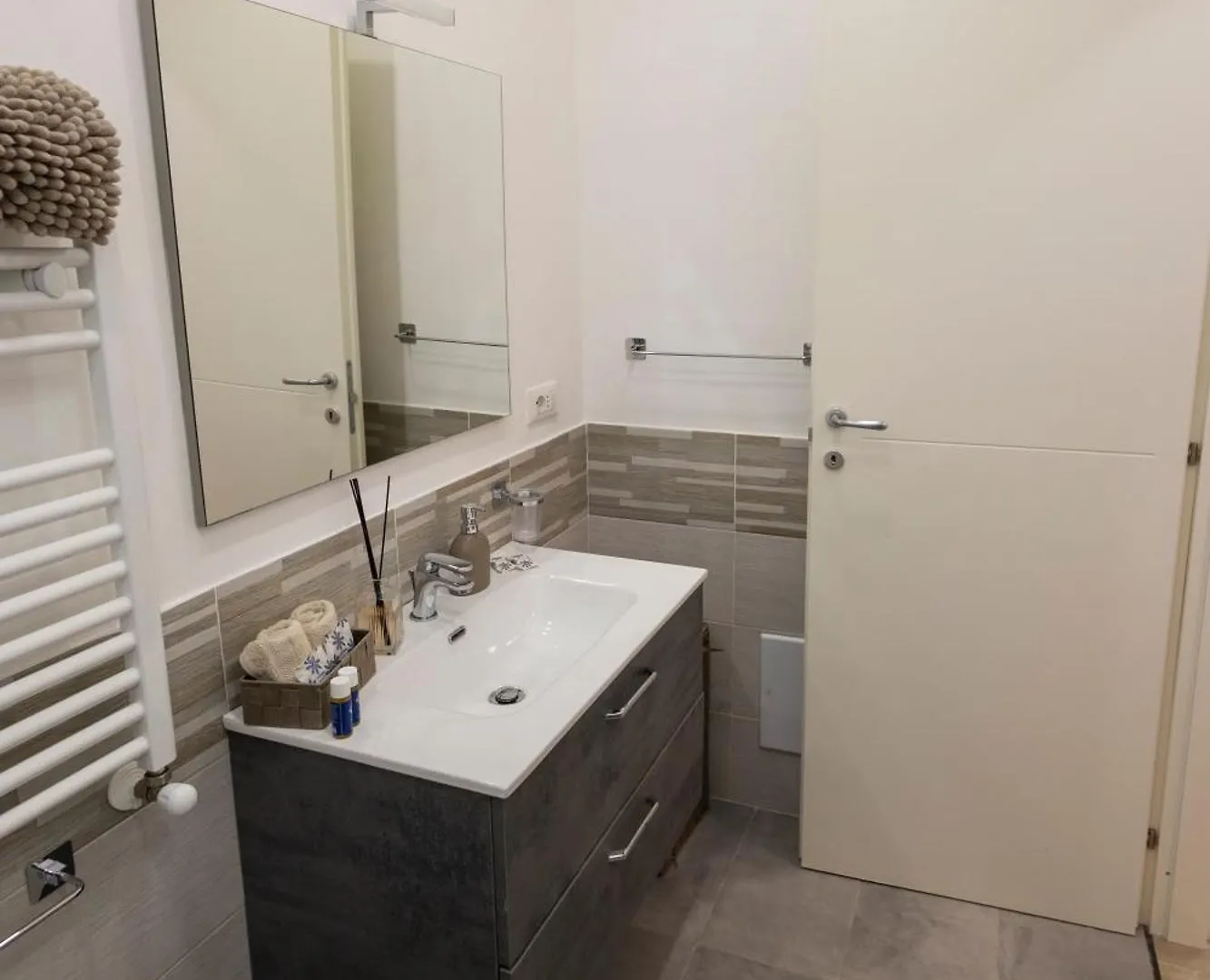 Maison Zisa - Proppro - Palermo 0*,